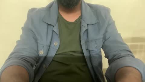 Snapshot of hackervivek chatting on February 2026 05:47:02 AM Indian jhonnysins online show from February 2026 05:47:02 AM