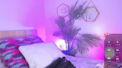 Hadid online show from March 2026 08:26:01 PM