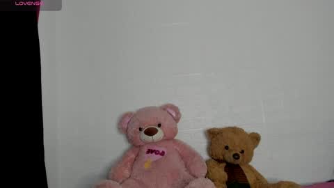 Hailey online show from April 2026 11:37:02 PM