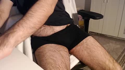 hairy_boy29 online show from November 2025 10:23:01 PM