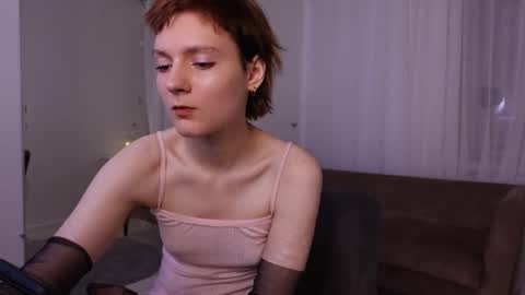Snapshot of hairy_queeen chatting on October 2025 03:53:01 PM hairy_queeen online show from October 2025 03:53:01 PM
