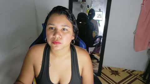 Snapshot of hairygirl83 chatting on March 2026 01:22:02 PM hairygirl83 online show from March 2026 01:22:02 PM