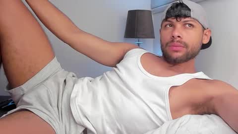 Independent       model  online show from March 2026 05:16:01 PM