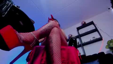 halley_ravenn online show from June 2026 08:40:02 PM
