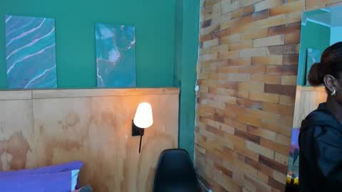 Halley Lorens online show from February 2026 12:08:02 PM