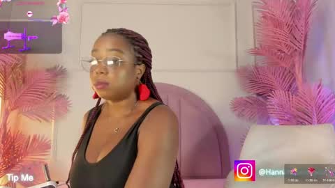 hanaahquinn online show from April 2026 11:38:02 AM