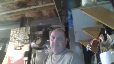 Snapshot of handiemanhere chatting on October 2025 04:40:02 PM naked man online show from October 2025 04:40:02 PM