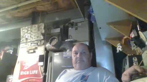 Snapshot of handiemanhere chatting on November 2025 03:52:02 AM naked man online show from November 2025 03:52:02 AM