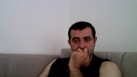 Handsome031 online show from June 2026 10:16:02 AM