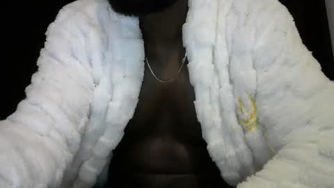 handsome king online show from May 2026 08:15:01 PM