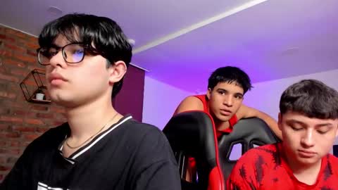 leonardfarrucknick and otis online show from March 2026 12:23:01 PM