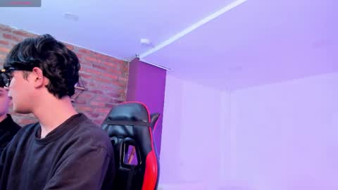 leonardfarrucknick and otis online show from March 2026 12:16:02 PM