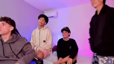 Snapshot of handsomeboys19 chatting on June 2026 12:46:02 AM leonardfarrucknick and otis online show from June 2026 12:46:02 AM
