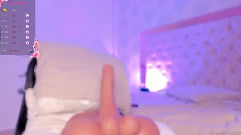 Hanna Lee online show from January 2025 04:28:02 PM