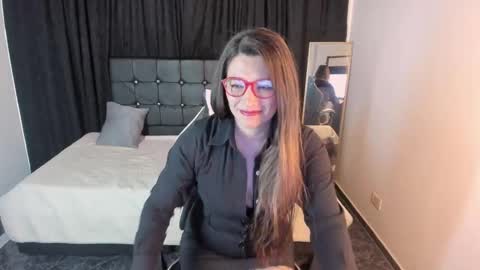 hanna_ma online show from September 2025 02:44:02 PM