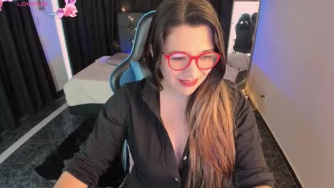 hanna_ma online show from November 2025 01:02:01 PM