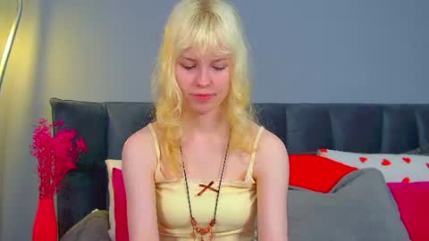 Snapshot of hannahhollis chatting on June 2026 09:14:01 AM Hannah online show from June 2026 09:14:01 AM