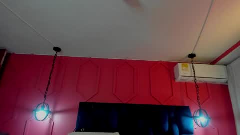 Snapshot of hanny_bliss chatting on May 2026 11:27:02 AM Hanny online show from May 2026 11:27:02 AM