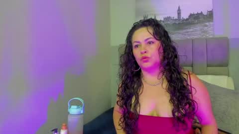 Snapshot of hanny_bliss chatting on July 2026 12:01:01 PM Hanny online show from July 2026 12:01:01 PM