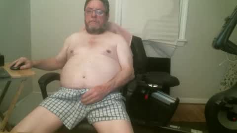 Mik online show from February 2026 08:07:02 AM