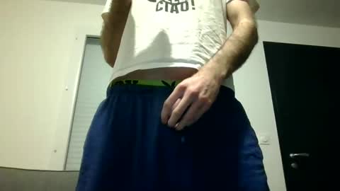 Snapshot of hardmika chatting on March 2025 11:54:02 PM Mika online show from March 2025 11:54:02 PM