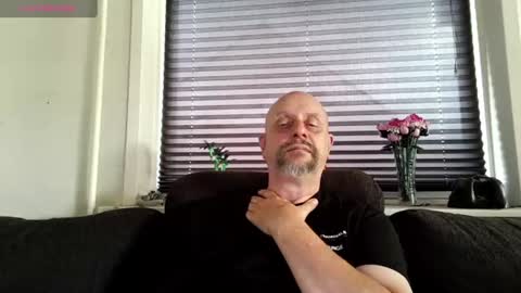 MrLazy online show from July 2026 05:05:02 PM