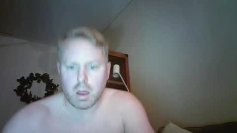 hardswedishboy online show from March 2026 08:32:01 PM