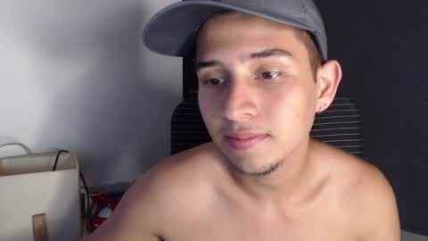 Snapshot of harold_18_ chatting on April 2026 05:50:01 PM harold_18_ online show from April 2026 05:50:01 PM