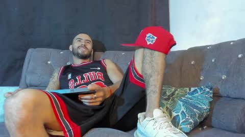 harold_999 online show from April 2026 06:52:02 PM