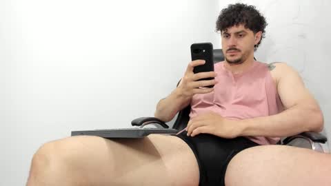 Snapshot of harrydaviss chatting on January 2026 09:07:02 PM alpha online show from January 2026 09:07:02 PM