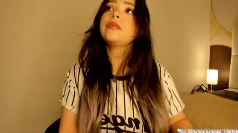 has_gonzalezz online show from April 2026 04:26:01 AM