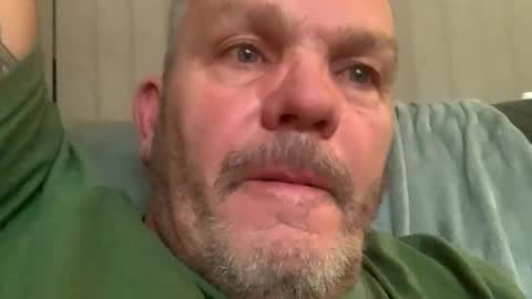 Snapshot of hawks2113 chatting on December 2024 09:27:01 PM hawks2113 online show from December 2024 09:27:01 PM