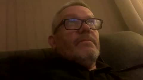 Snapshot of hawks2113 chatting on March 2025 09:48:02 PM hawks2113 online show from March 2025 09:48:02 PM