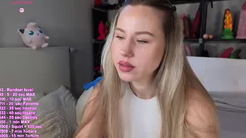 Haylee online show from April 2026 09:01:01 AM