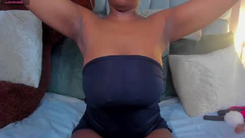 hazel_lanee online show from June 2026 06:41:02 AM