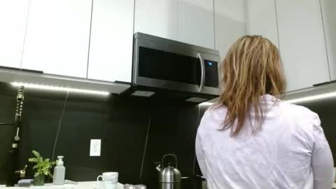 Hazel online show from March 2026 12:22:01 PM