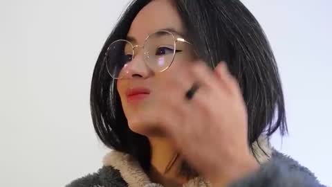 Snapshot of hearmymoans_18 chatting on January 2026 07:52:02 PM hearmymoans_18 online show from January 2026 07:52:02 PM