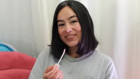 Snapshot of hearmymoans_18 chatting on February 2026 10:52:01 AM hearmymoans_18 online show from February 2026 10:52:01 AM