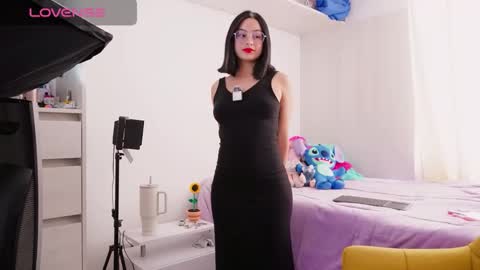 Snapshot of hearmymoans_18 chatting on March 2026 03:07:02 PM hearmymoans_18 online show from March 2026 03:07:02 PM