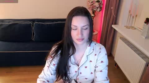 Heaven girl online show from April 2026 06:57:01 PM