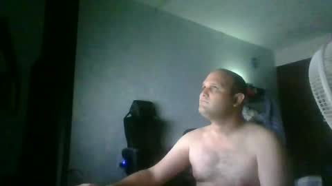 Snapshot of heavy_rebellxc chatting on June 2026 06:16:02 AM Heavy Rebell online show from June 2026 06:16:02 AM