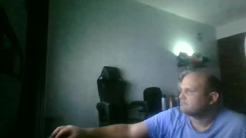 Snapshot of heavy_rebellxc chatting on June 2026 04:57:01 AM Heavy Rebell online show from June 2026 04:57:01 AM