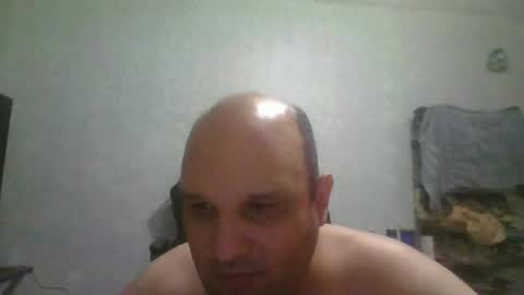 Snapshot of heavy_rebellxc chatting on June 2026 07:02:01 AM Heavy Rebell online show from June 2026 07:02:01 AM