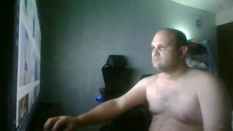 Snapshot of heavy_rebellxc chatting on July 2026 04:25:01 AM Heavy Rebell online show from July 2026 04:25:01 AM