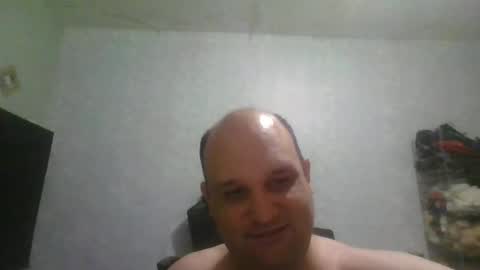 Snapshot of heavy_rebellxc chatting on July 2026 07:04:02 AM Heavy Rebell online show from July 2026 07:04:02 AM