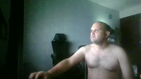Snapshot of heavy_rebellxc chatting on July 2026 05:37:01 AM Heavy Rebell online show from July 2026 05:37:01 AM