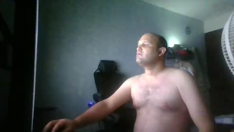Snapshot of heavy_rebellxc chatting on August 2026 03:38:02 AM Heavy Rebell online show from August 2026 03:38:02 AM