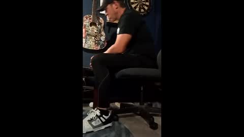 Snapshot of hecatoncheires187420 chatting on December 2025 10:39:02 PM hecatoncheires187420 online show from December 2025 10:39:02 PM