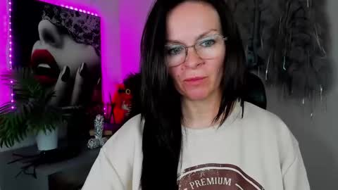 Snapshot of helen_79 chatting on April 2026 03:06:01 PM Helen online show from April 2026 03:06:01 PM