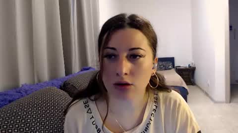 helen_adams_ online show from June 2026 05:51:02 AM